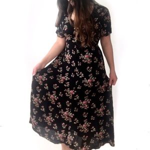 Vintage Black Floral Maxi Dress